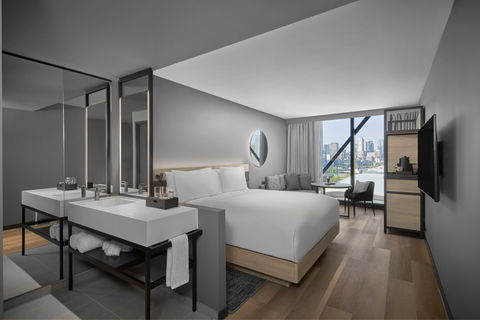 AC Hotel By Marriott Melbourne Southbank - Tourism Guide 3