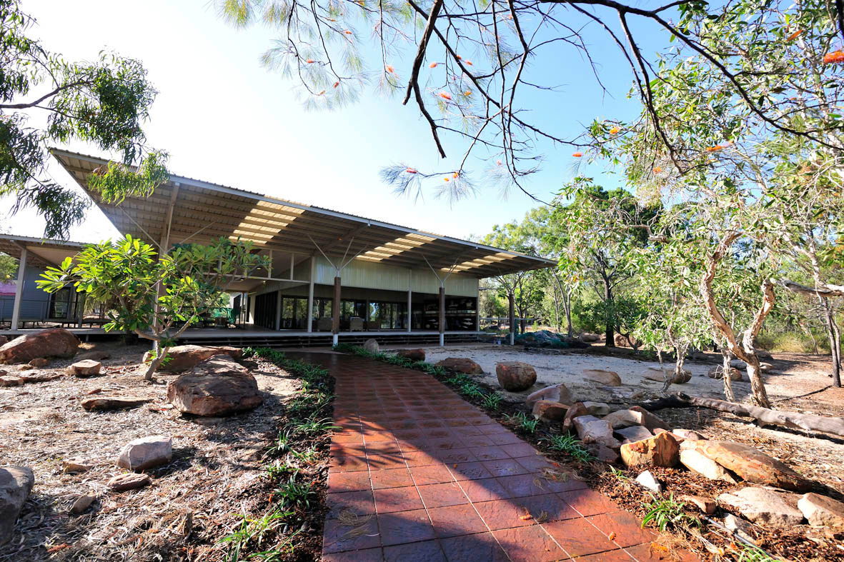 Emerald Springs NT Cruises Travel