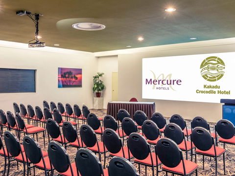 Mercure Kakadu Crocodile Hotel - Cruises Travel 2