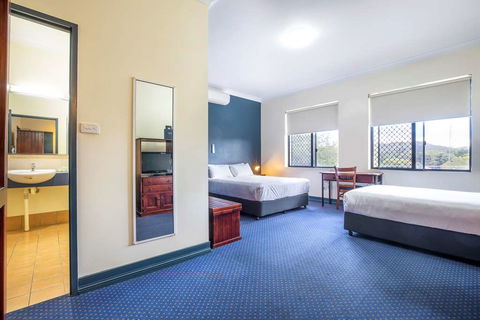 Atherton Hotel - Tourism Guide 4