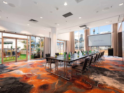 Novotel Sydney On Darling Harbour - Cruises Travel 9