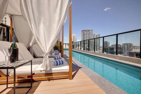 Vibe Hotel Sydney Darling Harbour - Cruises Travel 8