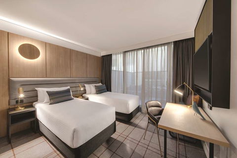Vibe Hotel Sydney Darling Harbour - Cruises Travel 16