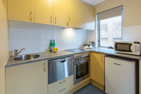 Nesuto Chippendale Sydney Apt Hotel - Cruises Travel 12