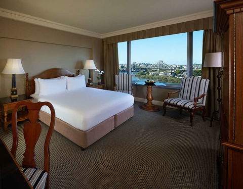 The Stamford Plaza Brisbane - Cruises Travel 2