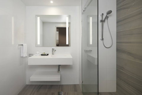 Courtyard Brisbane South Bank - Travel Search 4