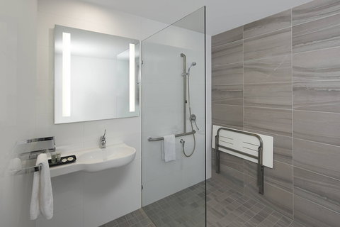 Courtyard Brisbane South Bank - Travel Search 7