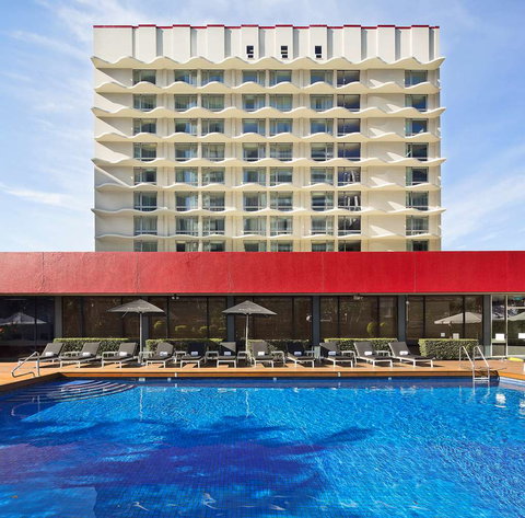 Royal on the Park - Travel Search 2