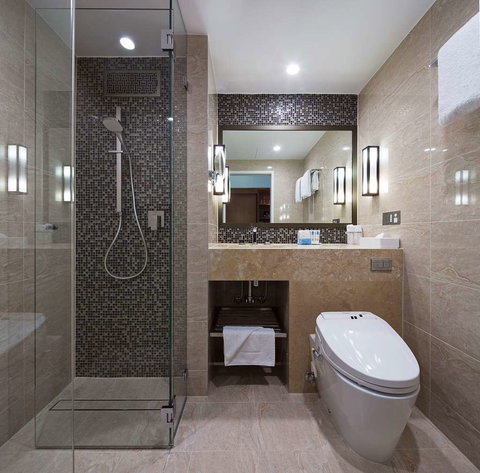 Royal on the Park - Travel Search 5