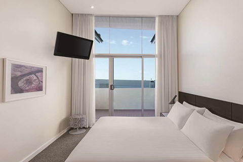 Adina Apartment Hotel Perth - Tourism Guide 5