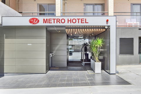 Metro Hotel Perth, South Perth - Cruises Travel 3