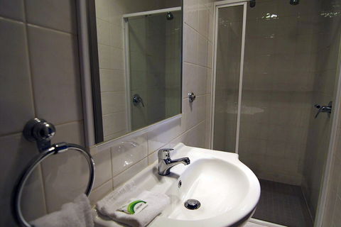 Guiding Star Hotel - Cruises Travel 5