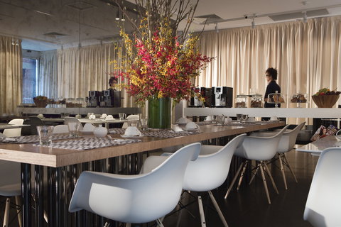 Fraser Place Melbourne - Travel Agents 12