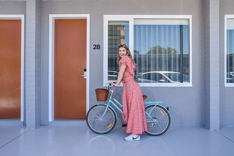 HotelMOTEL - Cruises Travel 1