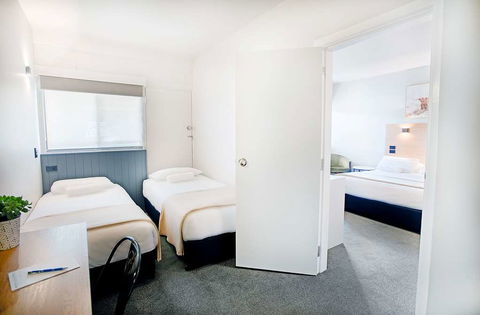 Comfort Inn City Centre Armidale - Travel Agents 13