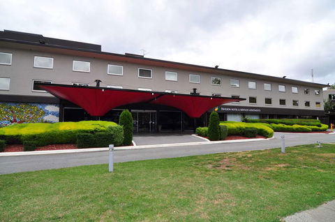 Pavilion On Northbourne - Cruises Travel 1