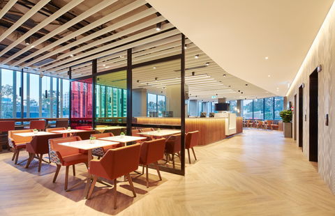 Holiday Inn Express Sydney Airport - Cruises Travel 3