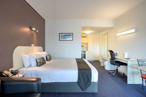 Best Western Zebra Motel - Cruises Travel 6