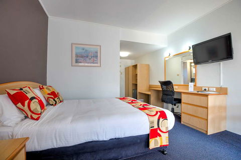 Best Western Zebra Motel - Cruises Travel 9