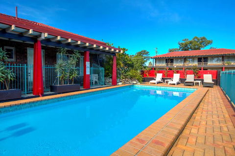 Best Western Zebra Motel - Cruises Travel 14