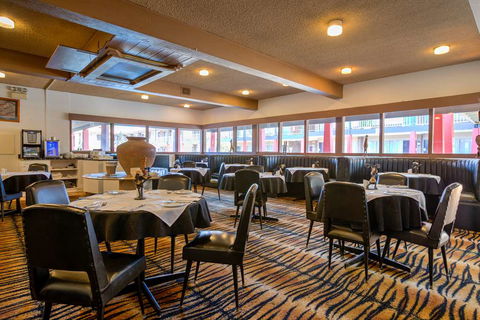 Best Western Zebra Motel - Cruises Travel 17