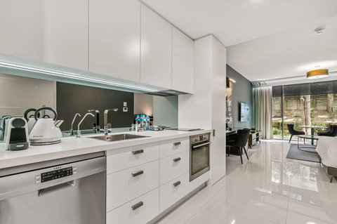 Good Life Suites - Travel Search 5