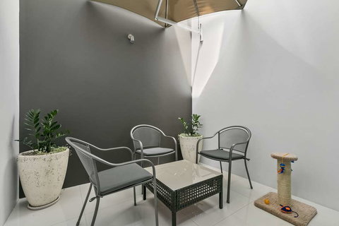 Good Life Suites - Travel Search 14