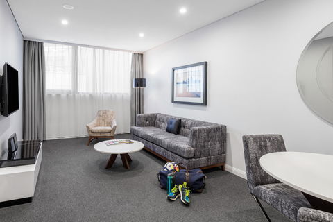 Meriton Serviced Apartments North Sydney - Cruises Travel 4