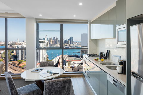 Meriton Serviced Apartments North Sydney - Cruises Travel 6
