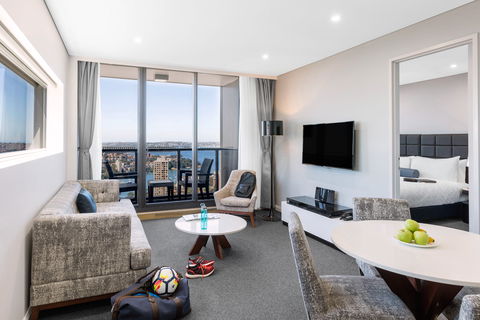 Meriton Serviced Apartments North Sydney - Cruises Travel 10