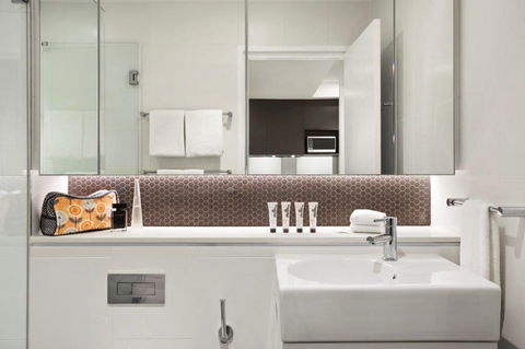 Quest North Sydney - Cruises Travel 3