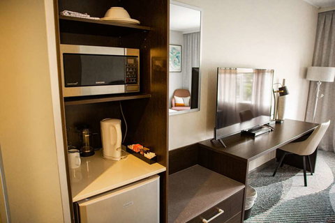 Royal Pacific Hotel - Travel Search 3