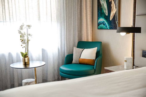 Royal Pacific Hotel - Travel Search 5