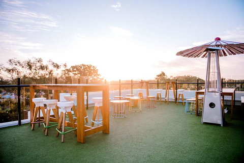 Mantra Southport Sharks - Tourism Guide 2