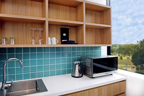 Mantra Southport Sharks - Tourism Guide 12