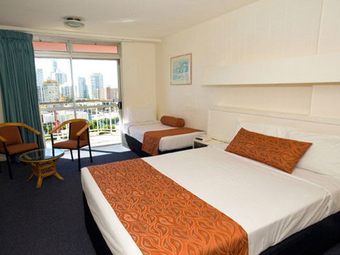 Islander Resort Hotel - Cruises Travel 2