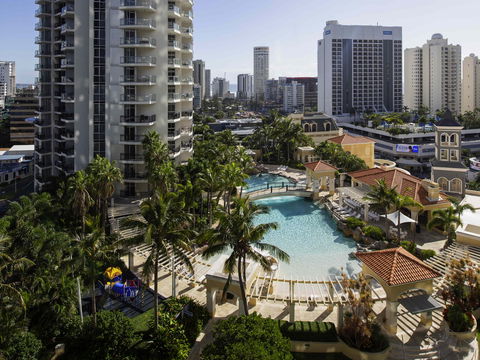 Mantra Towers Of Chevron Surfers - Cruises Travel 1