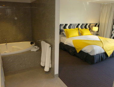 Zero Davey Apartment Hotel - Tourism Guide 3