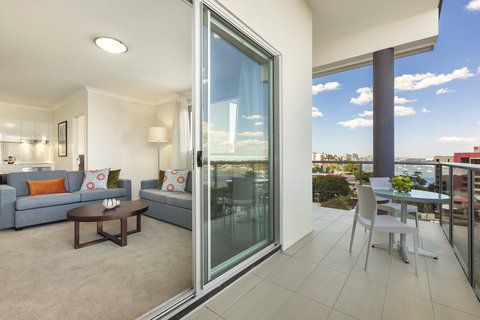 Quest Breakfast Creek - Travel Search 2