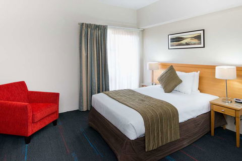 APX Apartments Parramatta - Tourism Guide 4