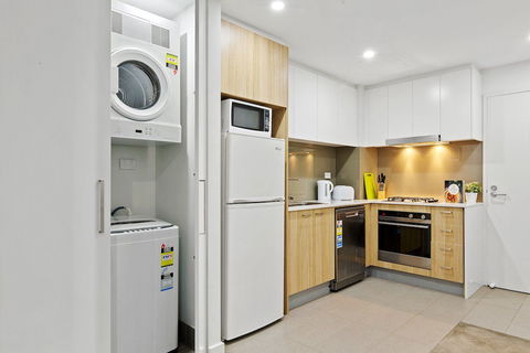 Astra Apartments Parramatta - Skyrise - Tourism Guide 16