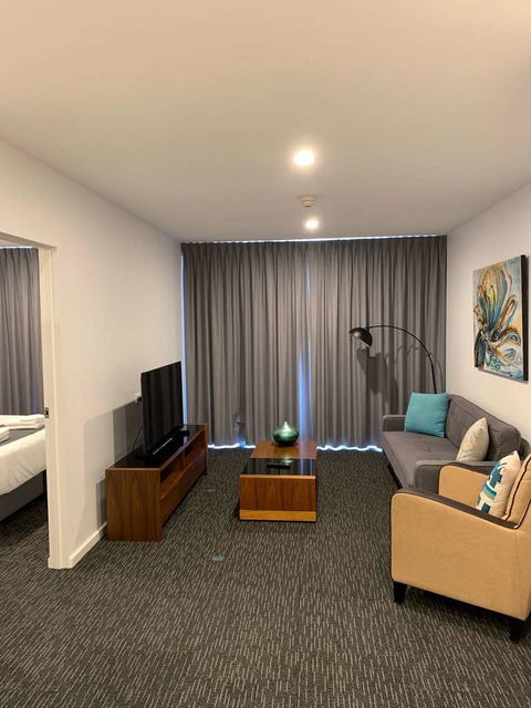 Adelaide Dress Circle Apartments - Cruises Travel 3