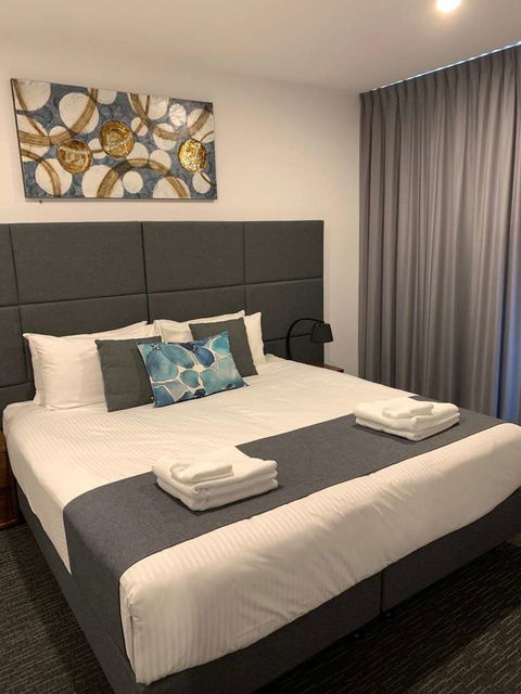 Adelaide Dress Circle Apartments - Cruises Travel 4