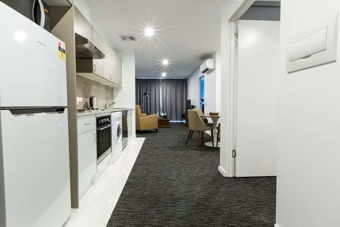 Adelaide Dress Circle Apartments - Cruises Travel 5