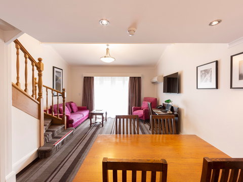 Mercure Canberra Hotel - Travel Search 5