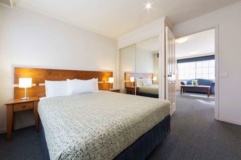 Canberra Parklands Central - Cruises Travel 0
