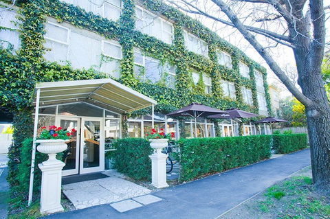 Punt Road Apartment Hotel - Tourism Guide 0