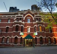 Gordon House Apartments - Tourism Guide