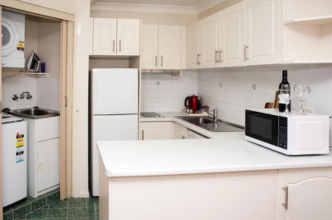 Pegasus Motor Inn And Serviced Apartment - Cruises Travel 4