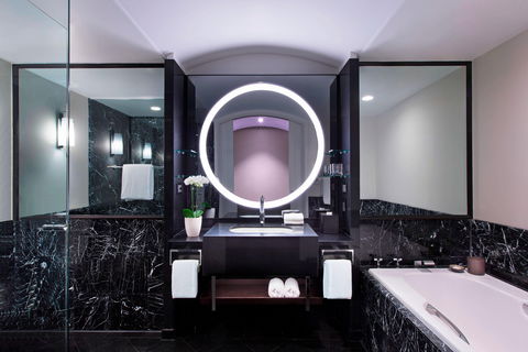 Sheraton Grand Sydney Hyde Park - Cruises Travel 11